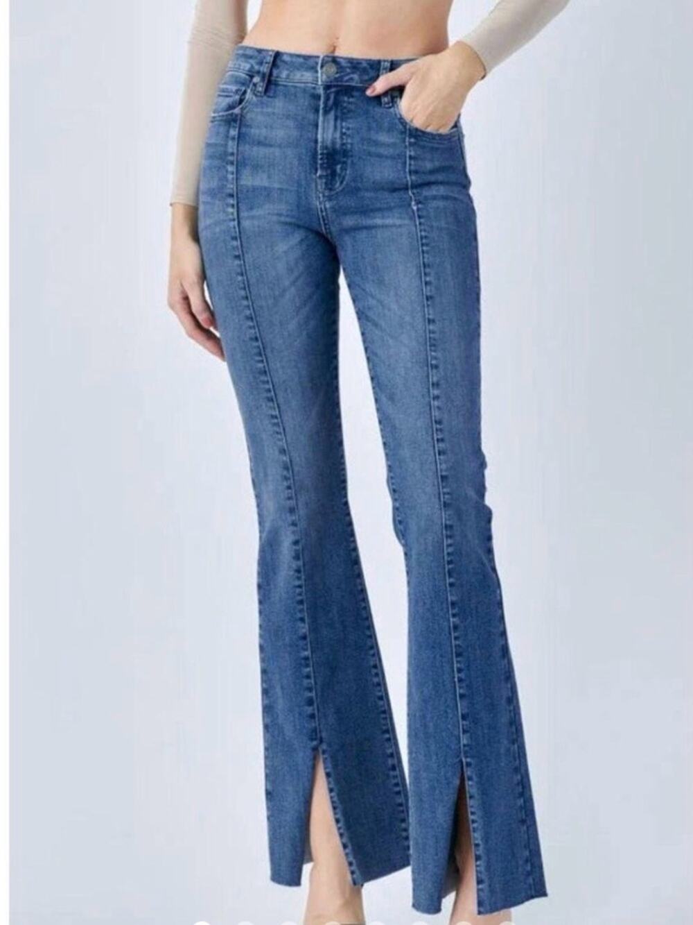 UEC 7 For All Mankind BOOTOUT
TAILORLESS LUXE Vintage Front SPLIT DENIM JEANS 27